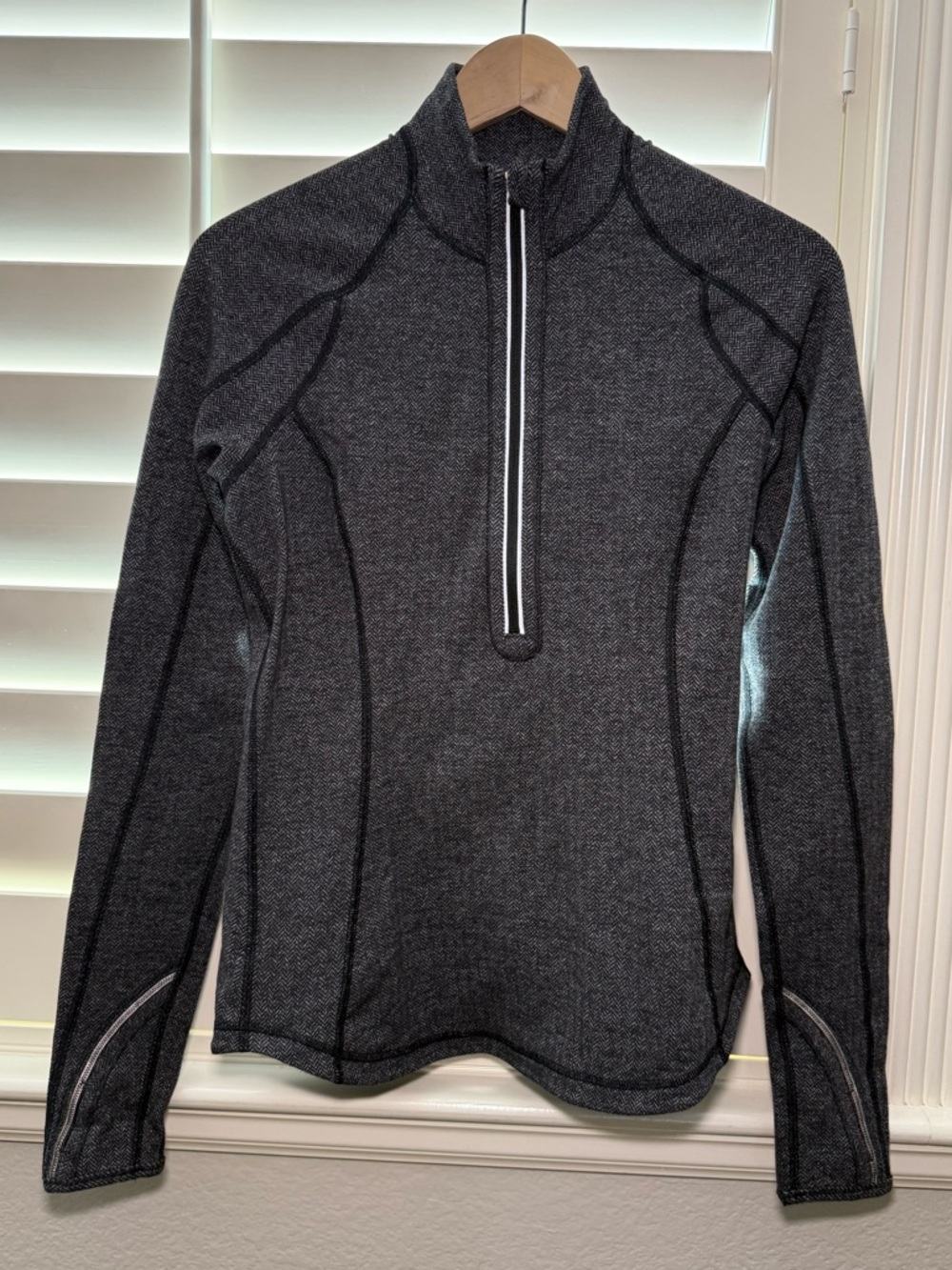 Lululemon Run U-Turn Pullover Giant Herringbone Black Heathered Size 6